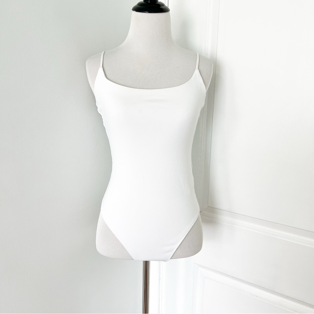 Aritzia Babaton White Bodysuit
